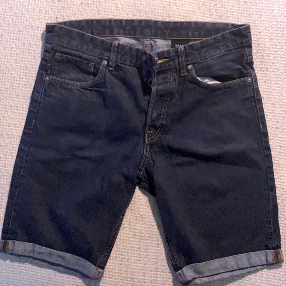 Men’s Dark Blue H&M Jean Shorts Low Waist W32
